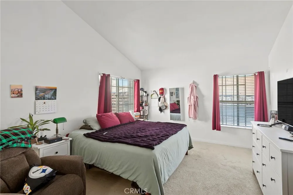 13729 Doty Hawthorne, CA 90250