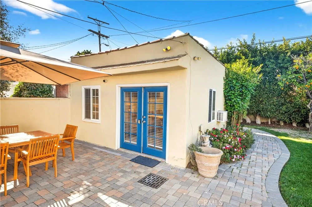 827 Hauser Blvd Los Angeles, CA 90036
