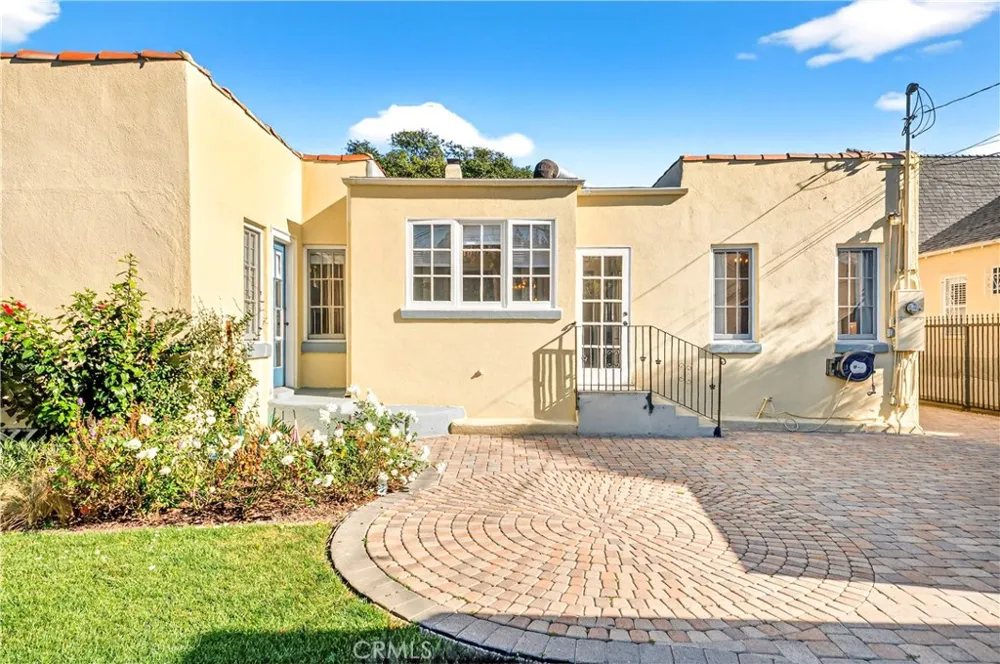 827 Hauser Blvd Los Angeles, CA 90036