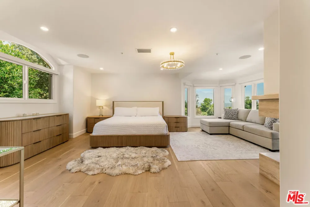 1432 Rutherford Drive Pasadena, CA 91103