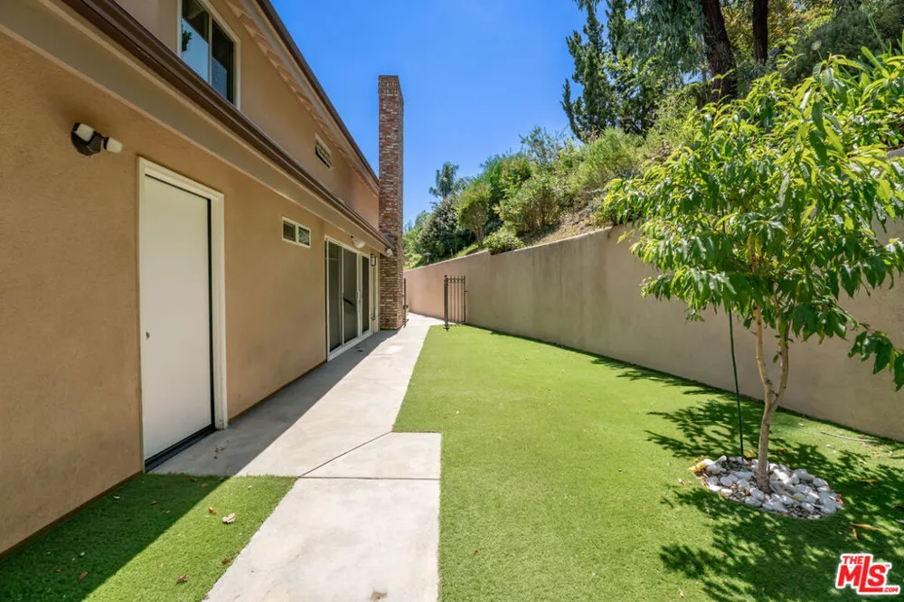 1432 Rutherford Drive Pasadena, CA 91103