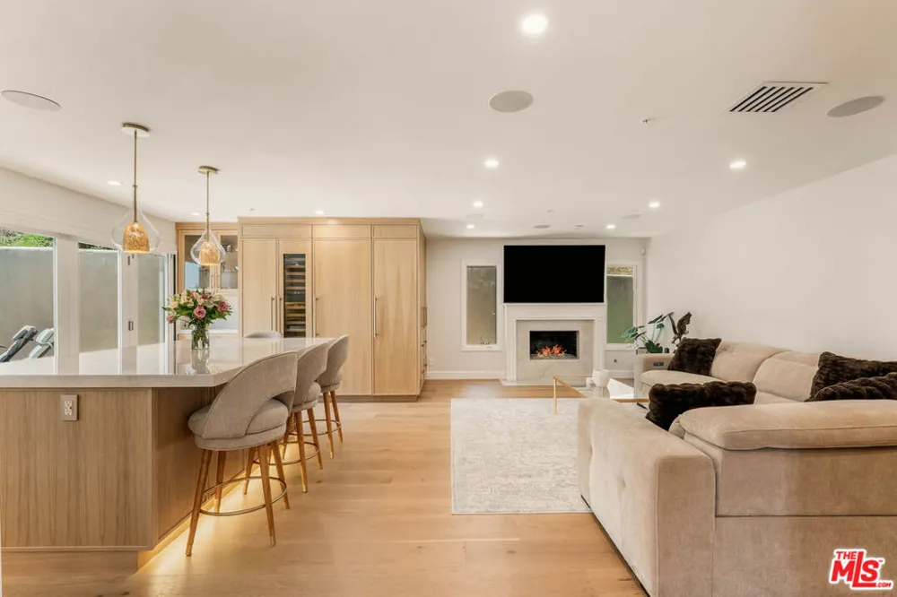 1432 Rutherford Drive Pasadena, CA 91103