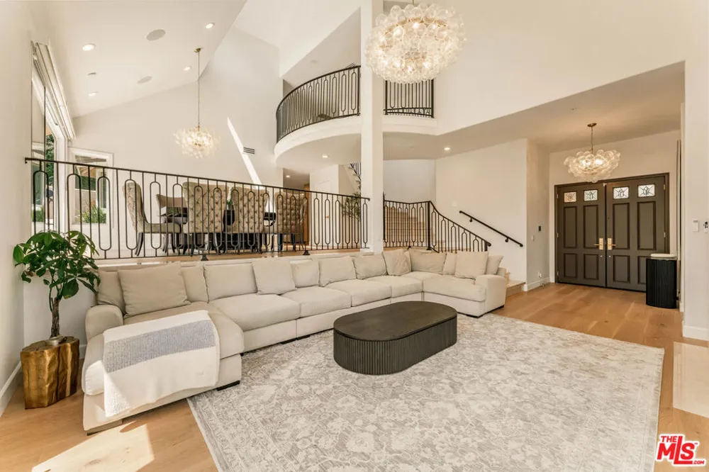 1432 Rutherford Drive Pasadena, CA 91103