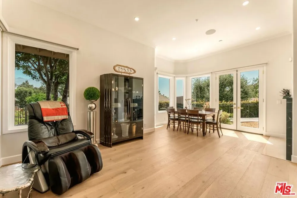 1432 Rutherford Drive Pasadena, CA 91103