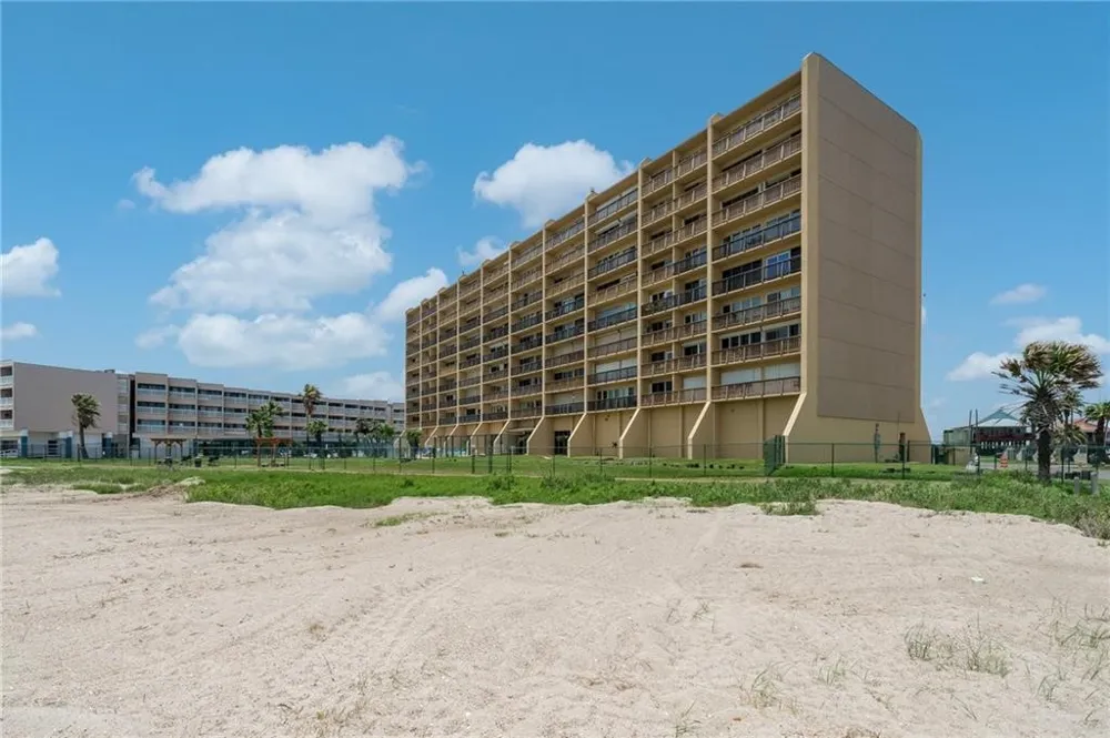 4000 Surfside Boulevard #403 Corpus Christi, TX 78402