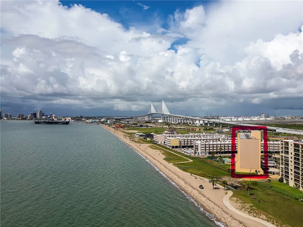 4000 Surfside Boulevard #403 Corpus Christi, TX 78402