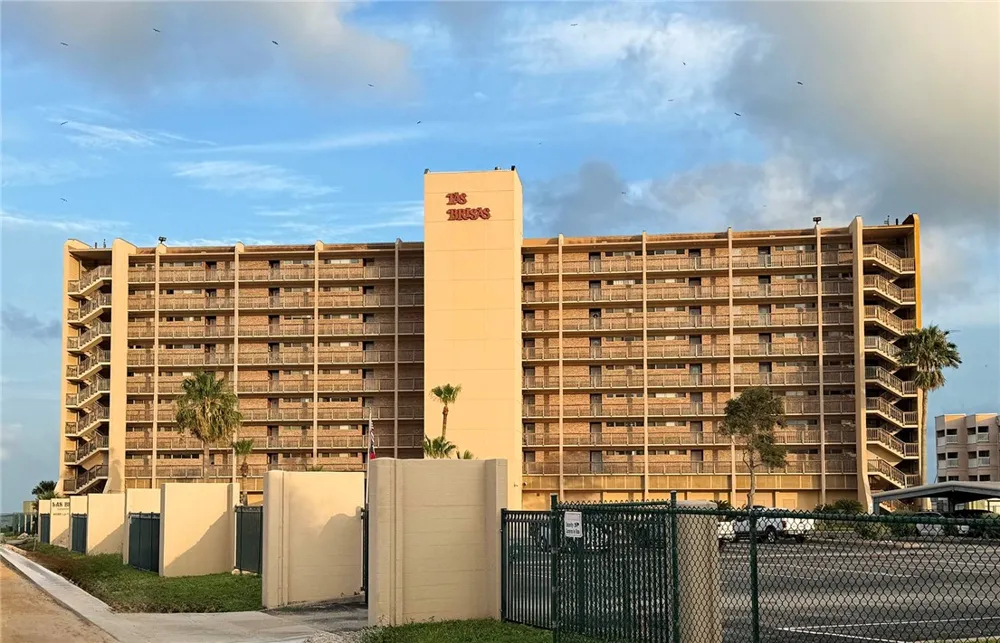 4000 Surfside Boulevard #403 Corpus Christi, TX 78402