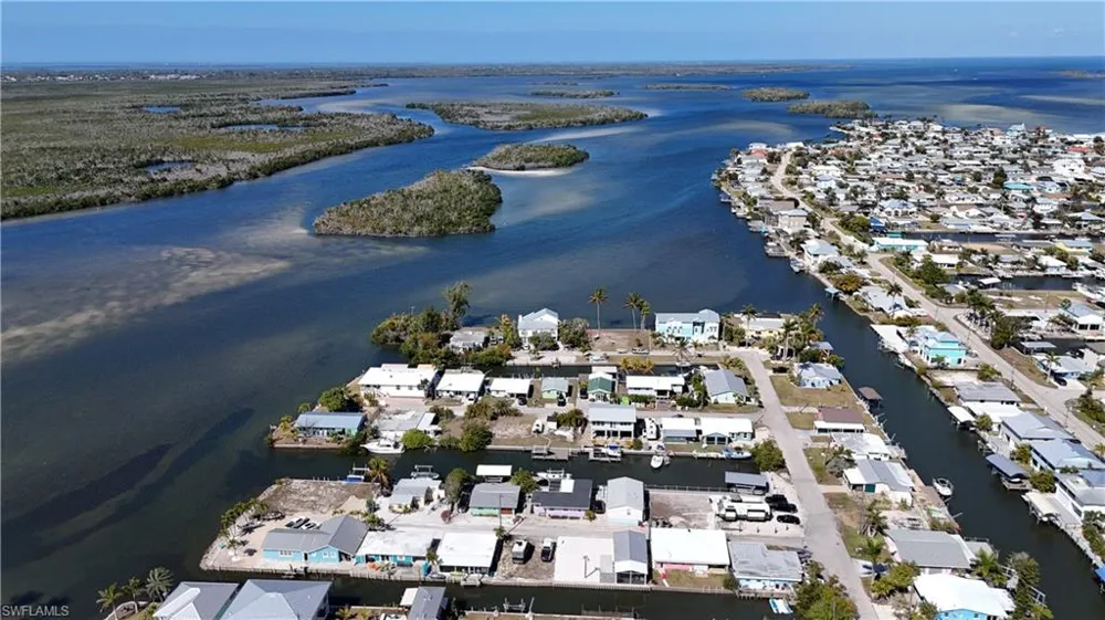 2650 Coco Plum Drive Matlacha, FL 33993
