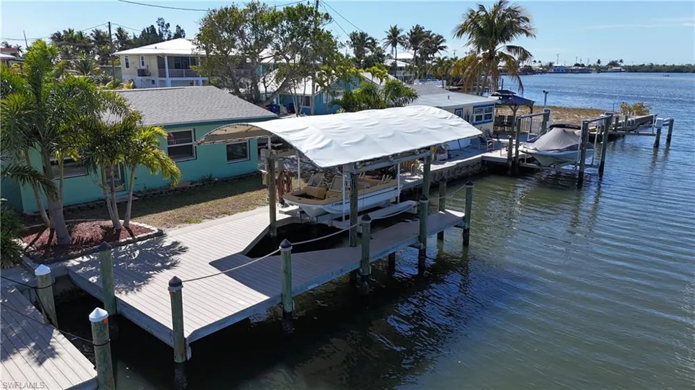 2650 Coco Plum Drive Matlacha, FL 33993