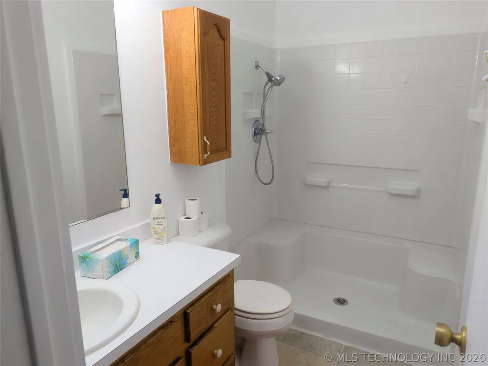 2702 Redbud Lane Kingston, OK 73439