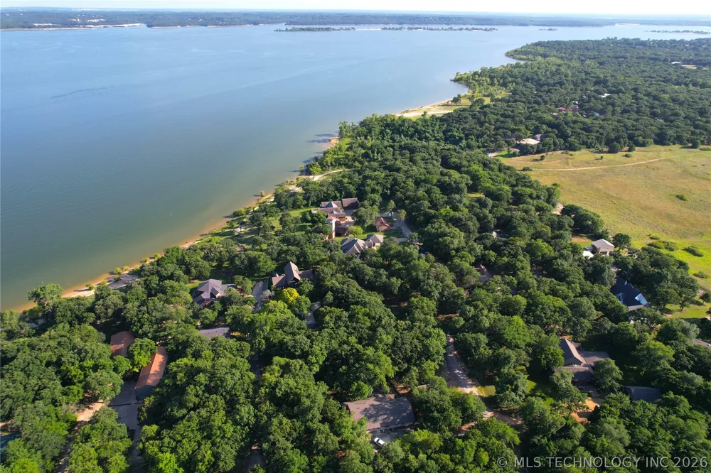 2702 Redbud Lane Kingston, OK 73439