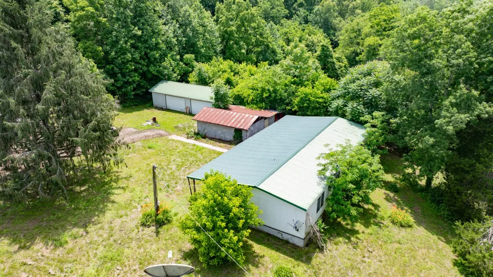 582 Cedar Bend Rd Beechgrove, TN 37018