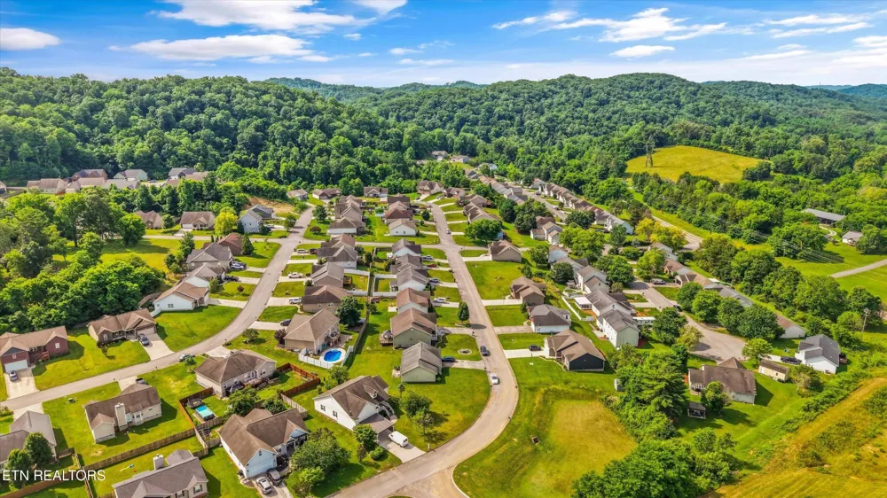118 Cornerstone Circle Clinton, TN 37716