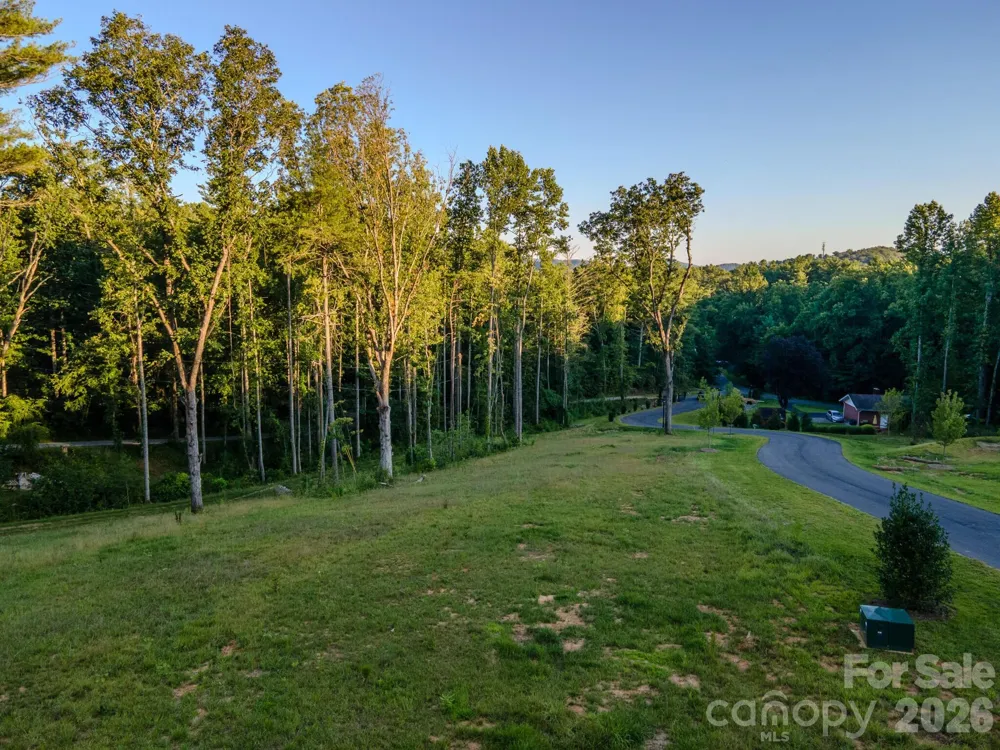 415 Fairview Drive Fairview, NC 28730