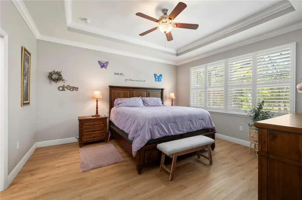 3006 ORIOLE DRIVE Sarasota, FL 34243