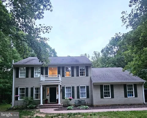 2319 WILDWOOD CIRCLE
