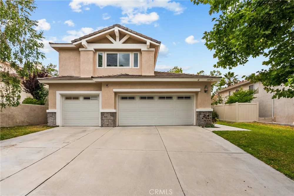 14925 Narcissus Crest Canyon Country, CA 91387