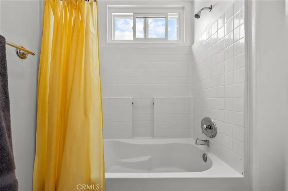 14925 Narcissus Crest Canyon Country, CA 91387