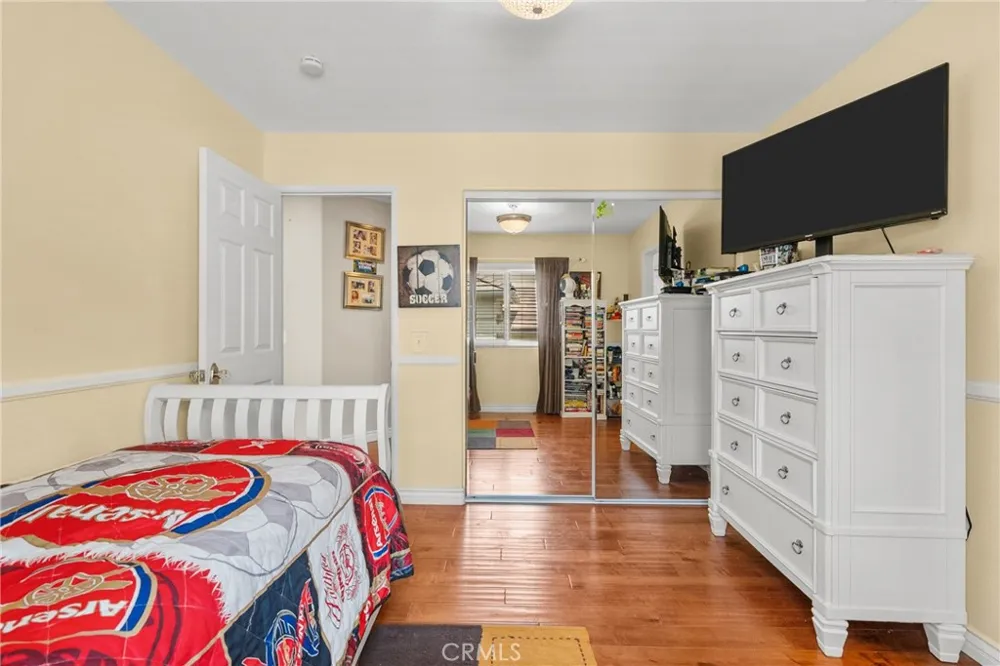 14925 Narcissus Crest Canyon Country, CA 91387