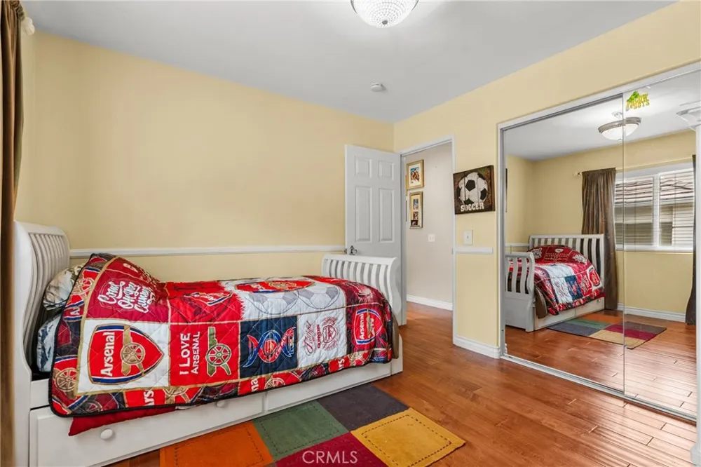 14925 Narcissus Crest Canyon Country, CA 91387