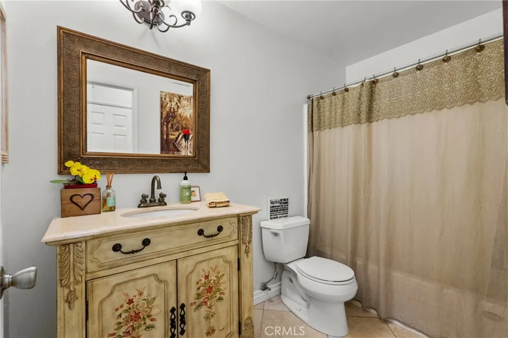 14925 Narcissus Crest Canyon Country, CA 91387