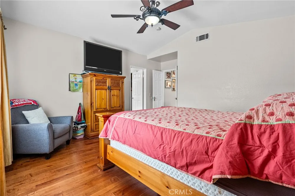 14925 Narcissus Crest Canyon Country, CA 91387