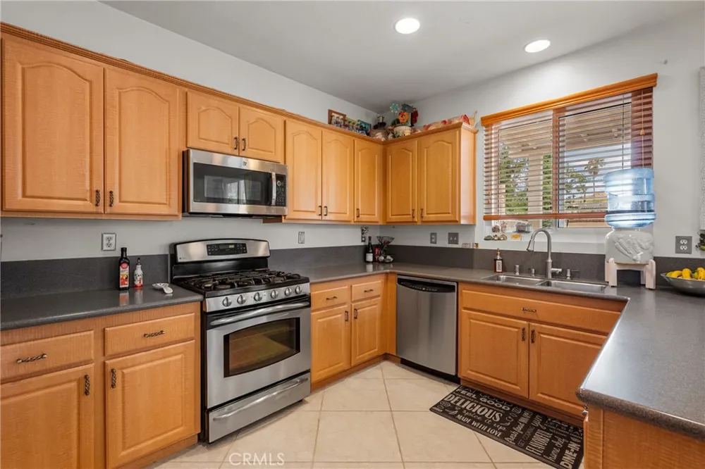 14925 Narcissus Crest Canyon Country, CA 91387
