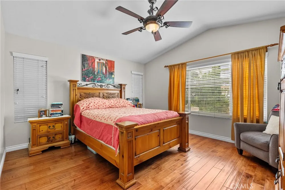 14925 Narcissus Crest Canyon Country, CA 91387