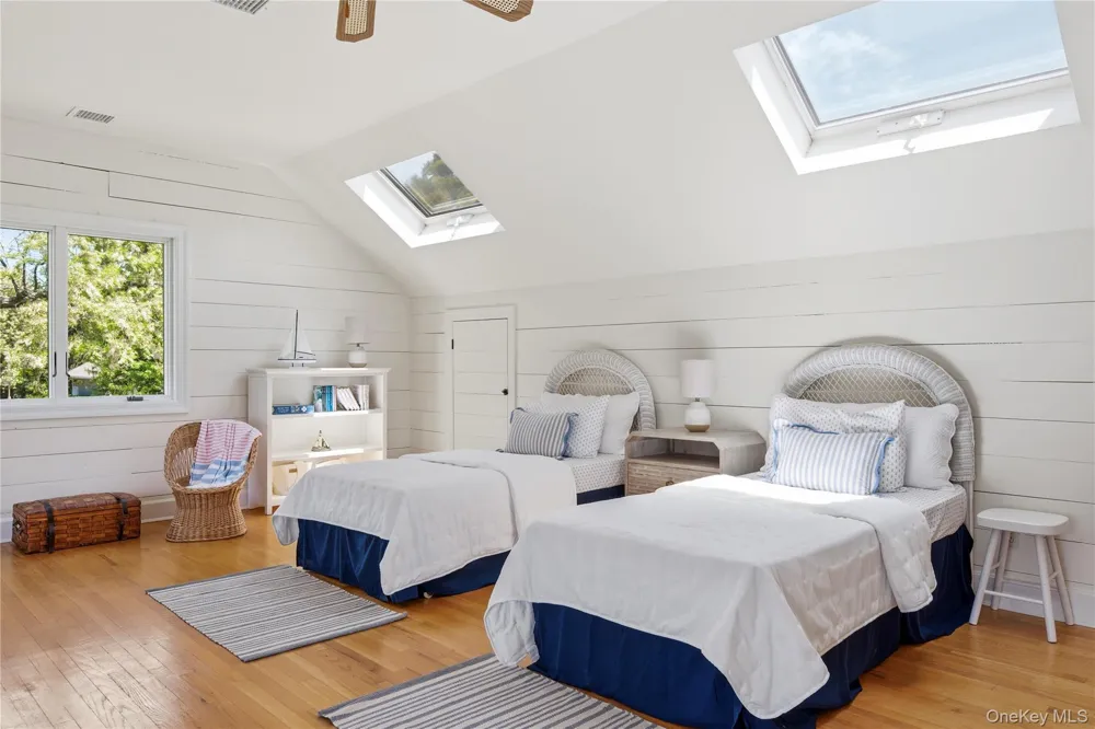 90 Peconic Avenue Shelter Island, NY 11964