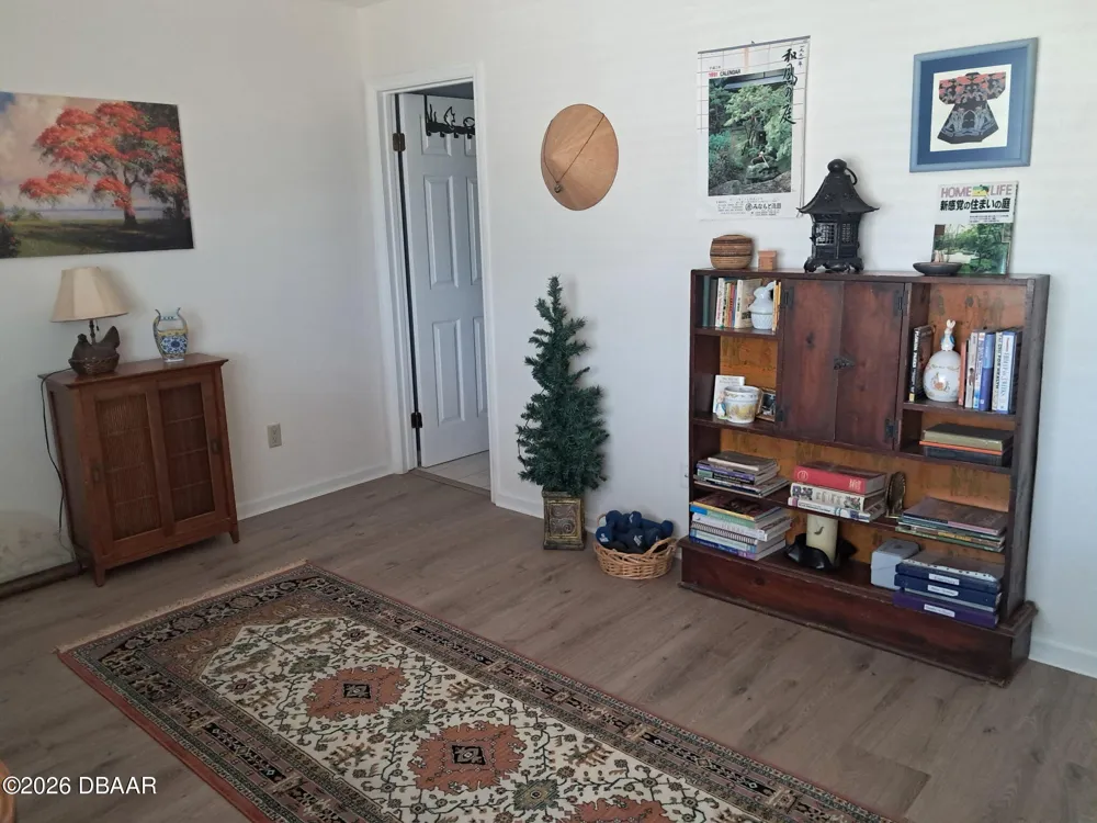 1922 S Riverside Drive Edgewater, FL 32141