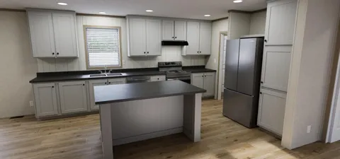 472 Meadow Lane, #11