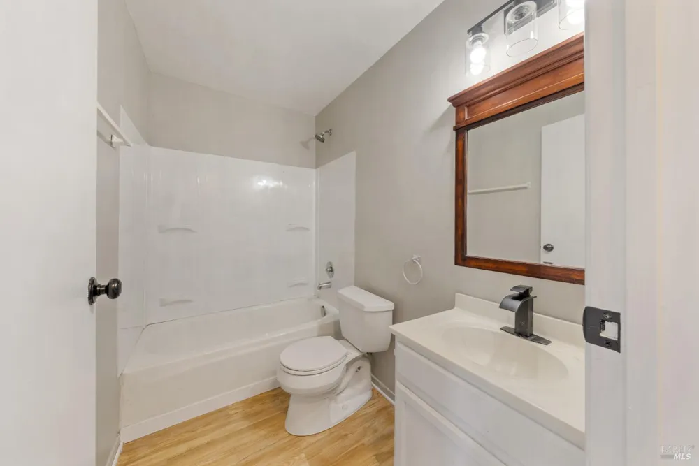 5 Mcdonald Lane Point Reyes Station, CA 94956