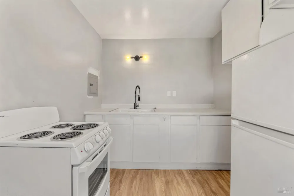5 Mcdonald Lane Point Reyes Station, CA 94956