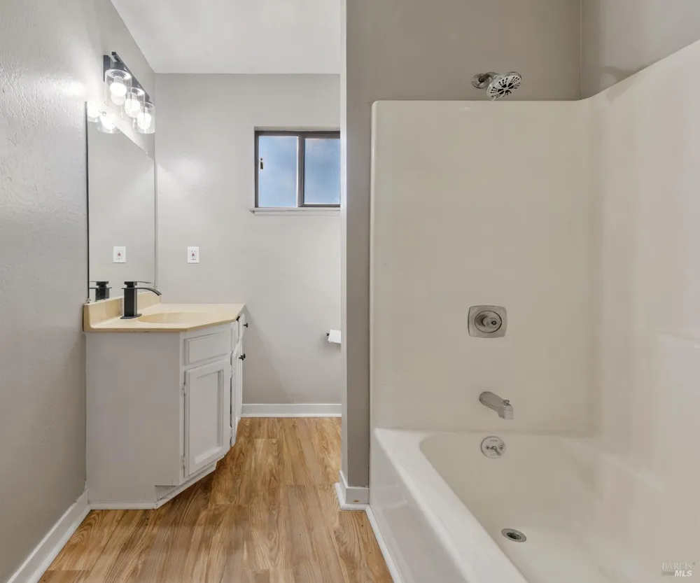 5 Mcdonald Lane Point Reyes Station, CA 94956