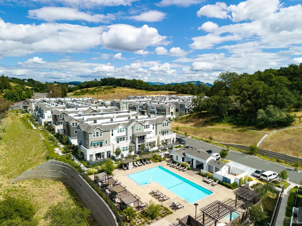 401 Semillon Lane Santa Rosa, CA 95403