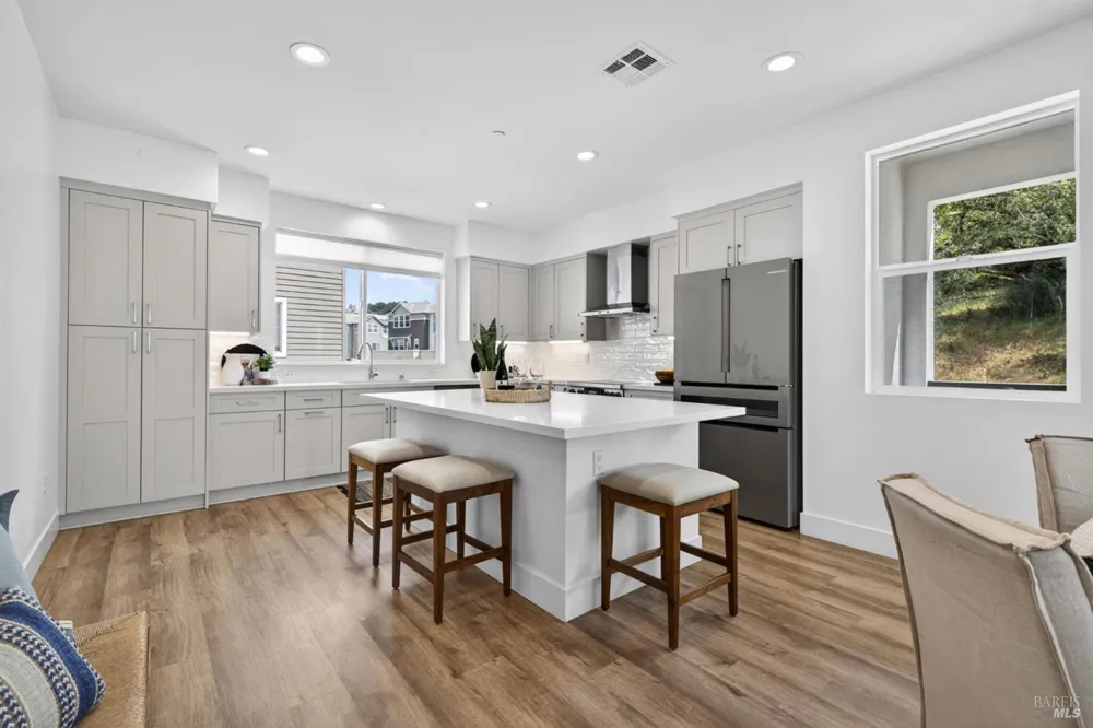 401 Semillon Lane Santa Rosa, CA 95403