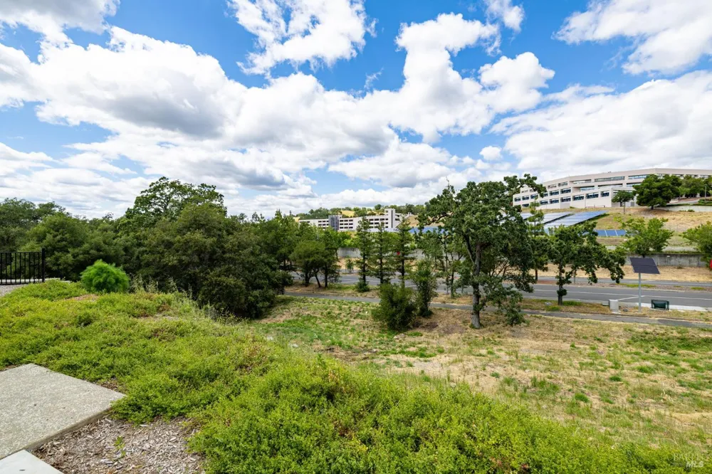 401 Semillon Lane Santa Rosa, CA 95403