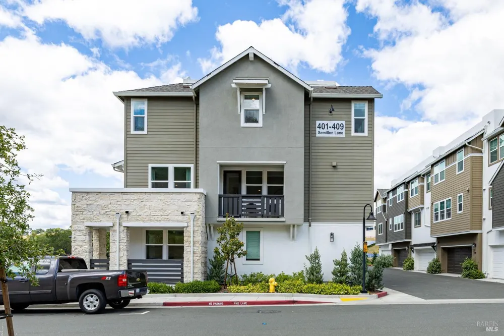 401 Semillon Lane Santa Rosa, CA 95403