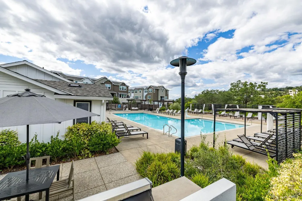 401 Semillon Lane Santa Rosa, CA 95403