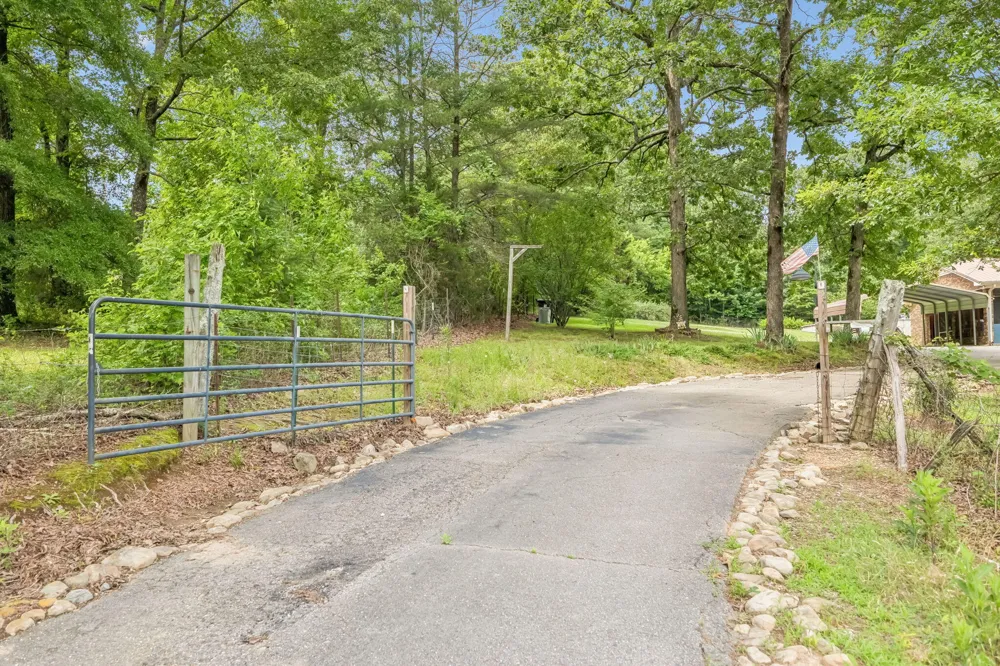 6368 County Road 93 Bryant, AL 35958
