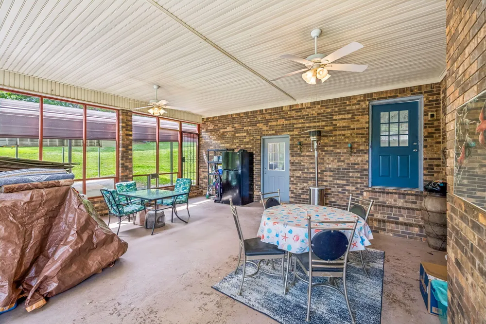 6368 County Road 93 Bryant, AL 35958