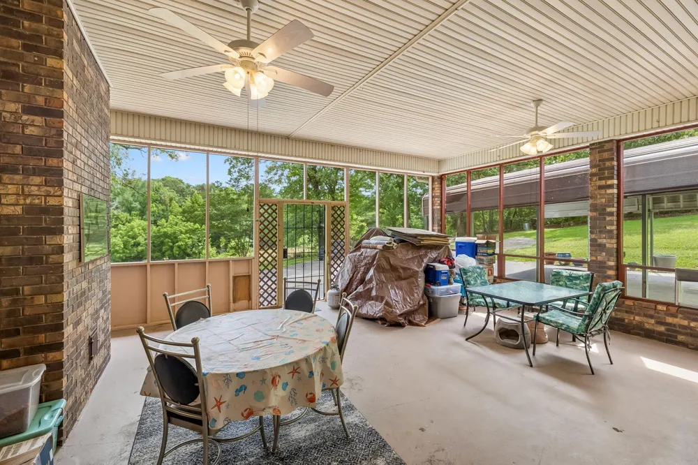 6368 County Road 93 Bryant, AL 35958
