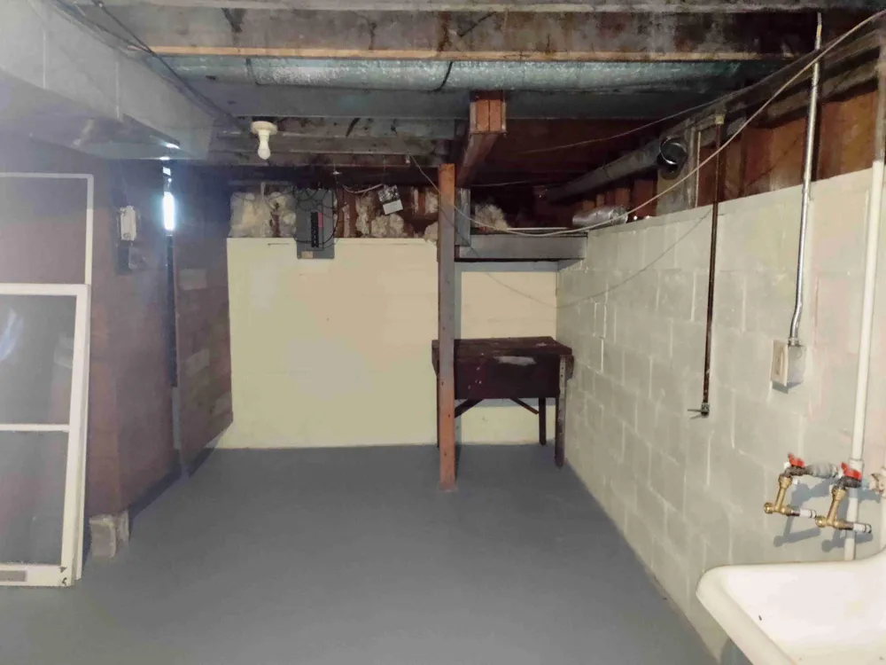 360 W Hume Avenue Muskegon Heights, MI 49444