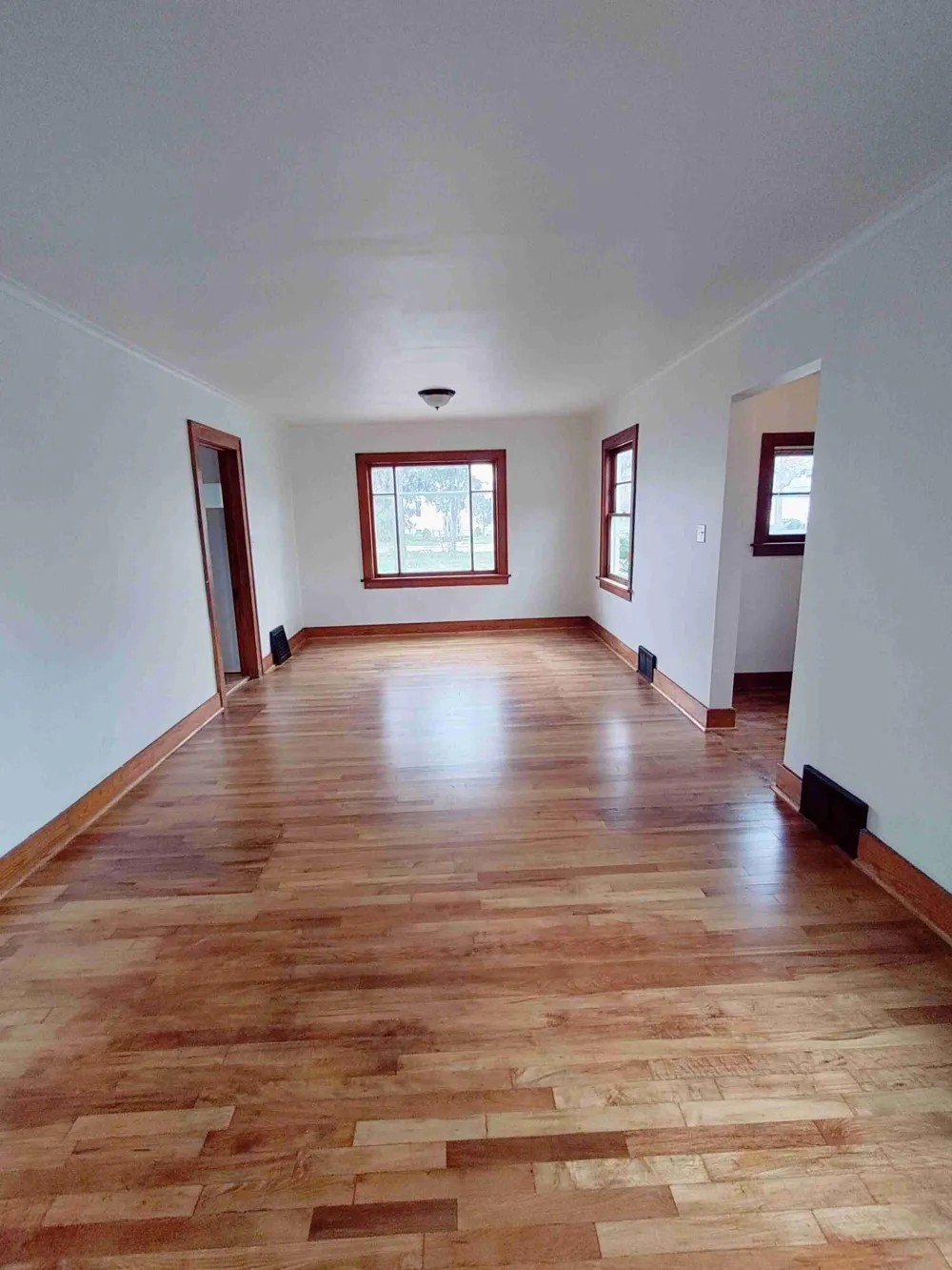 360 W Hume Avenue Muskegon Heights, MI 49444