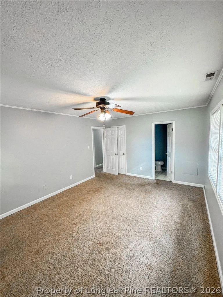 2879 County Line Road St Pauls, NC 28384