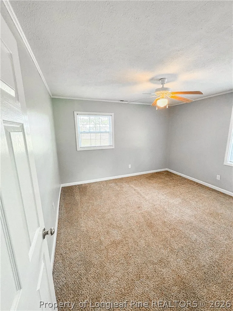 2879 County Line Road St Pauls, NC 28384