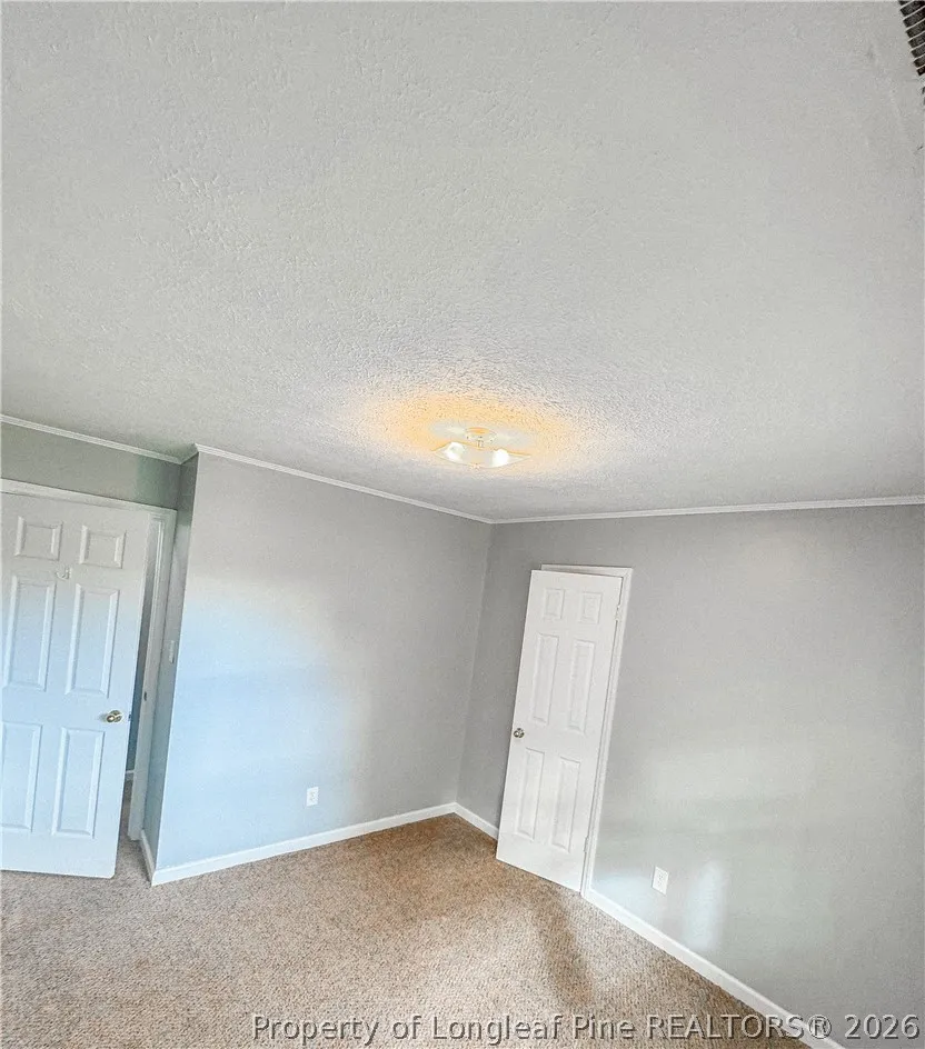 2879 County Line Road St Pauls, NC 28384