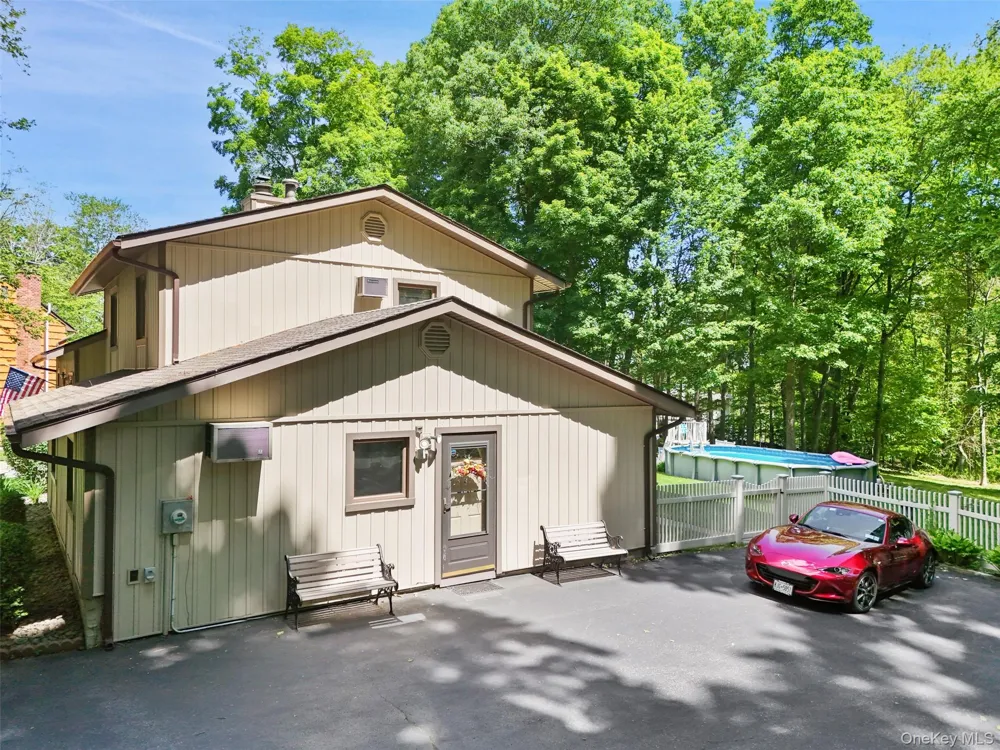 90 Timberlane Court Yorktown Heights, NY 10598