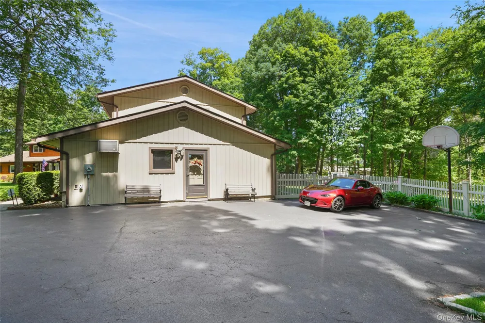 90 Timberlane Court Yorktown Heights, NY 10598