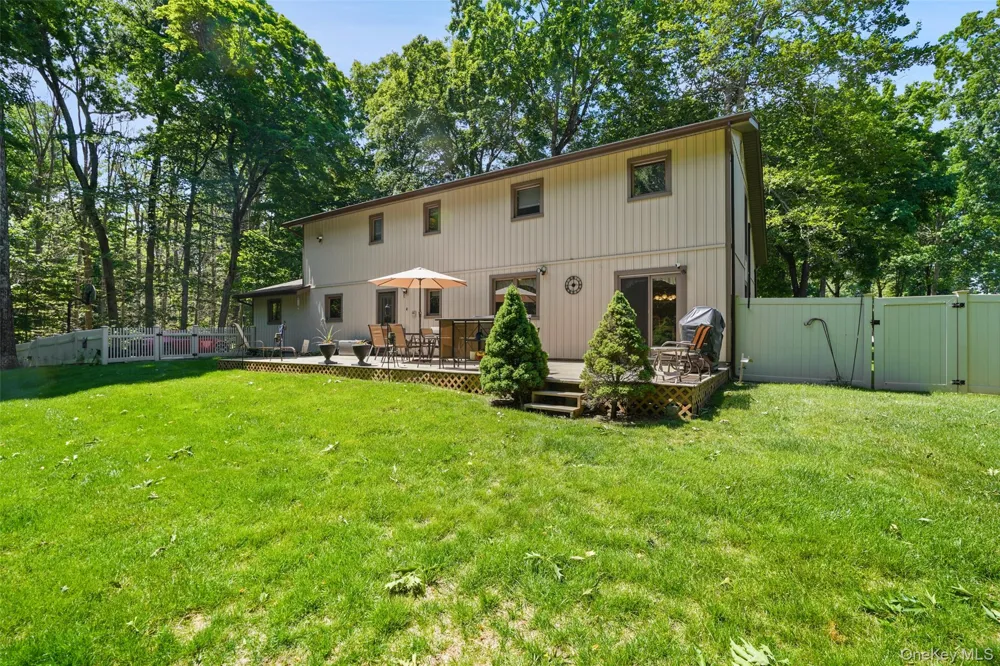 90 Timberlane Court Yorktown Heights, NY 10598